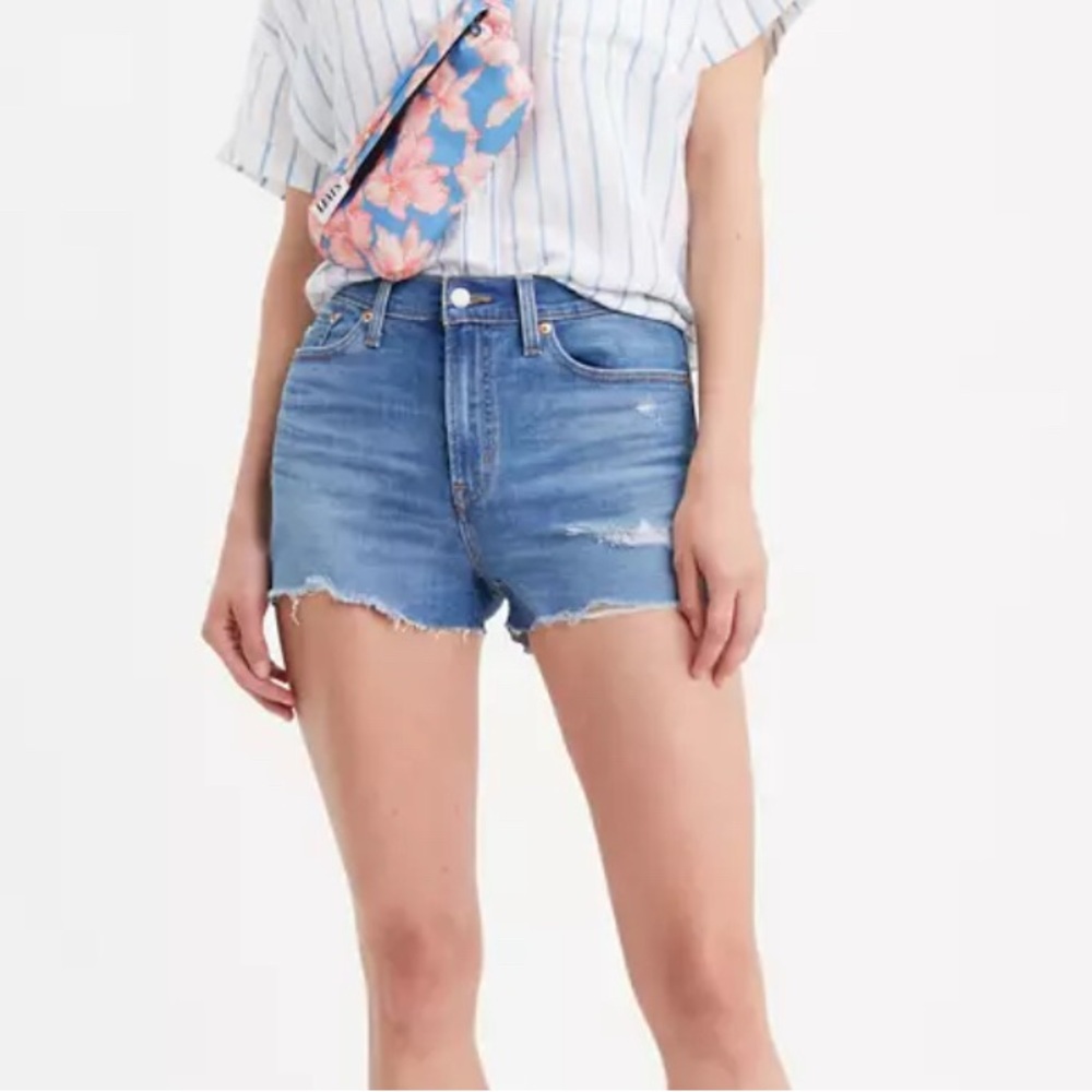 Levi’s | HIGH RISE SHORTS | Women’s 30